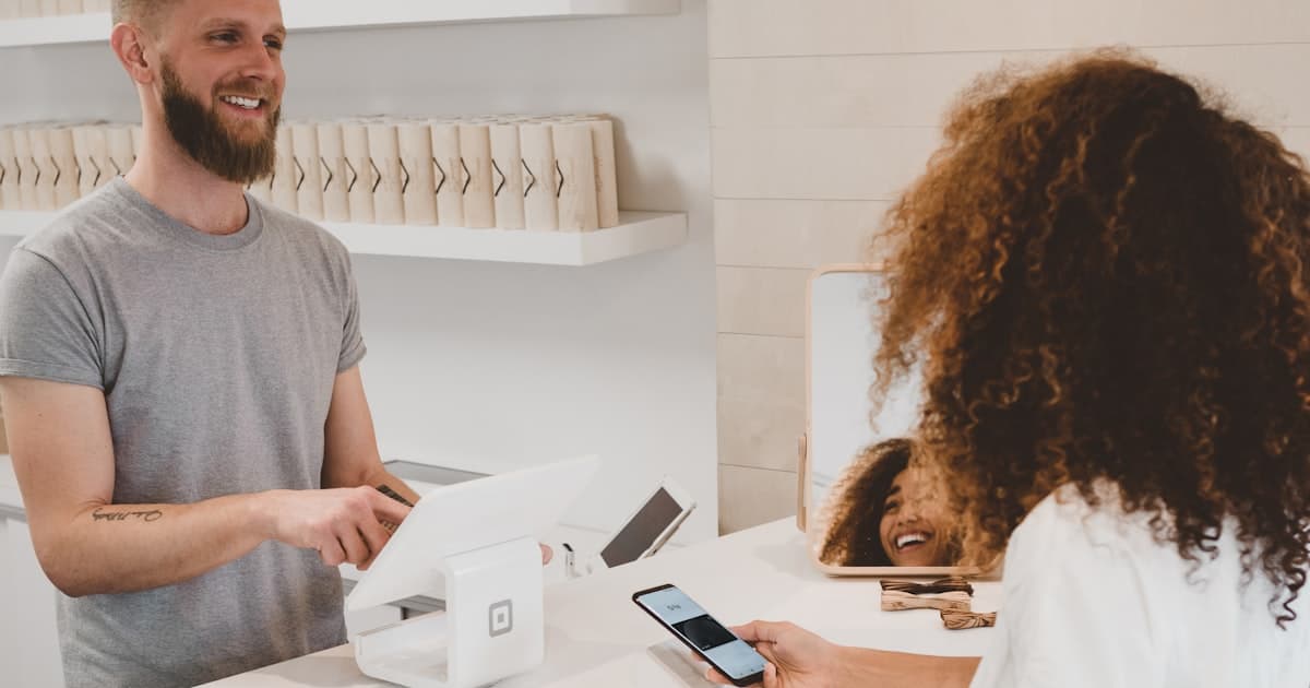 Rayon produits brandés — catalogue contrôlé
