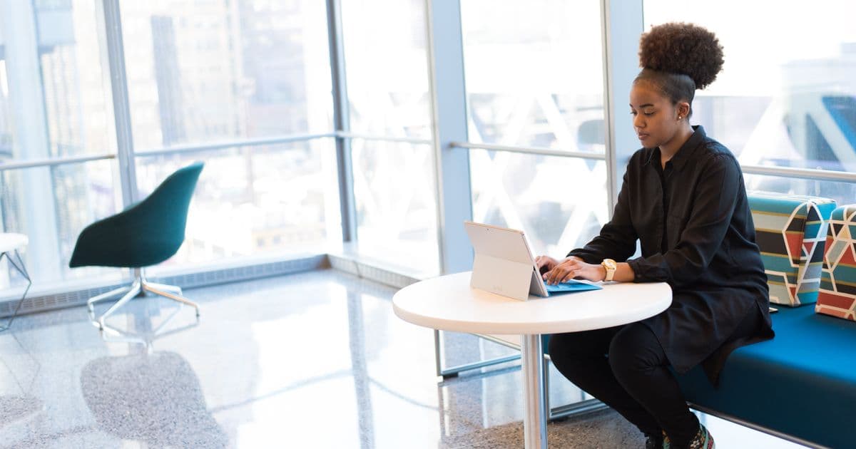 Checklist papier — lancer une boutique entreprise