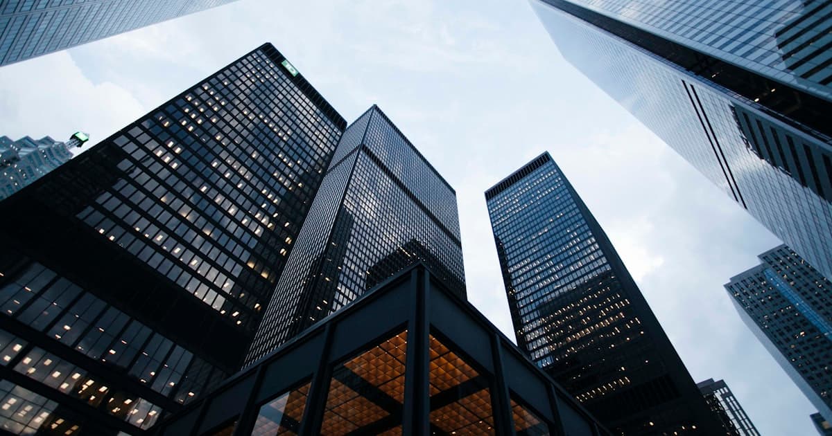 Gratte-ciels — réseau multi-sites entreprise